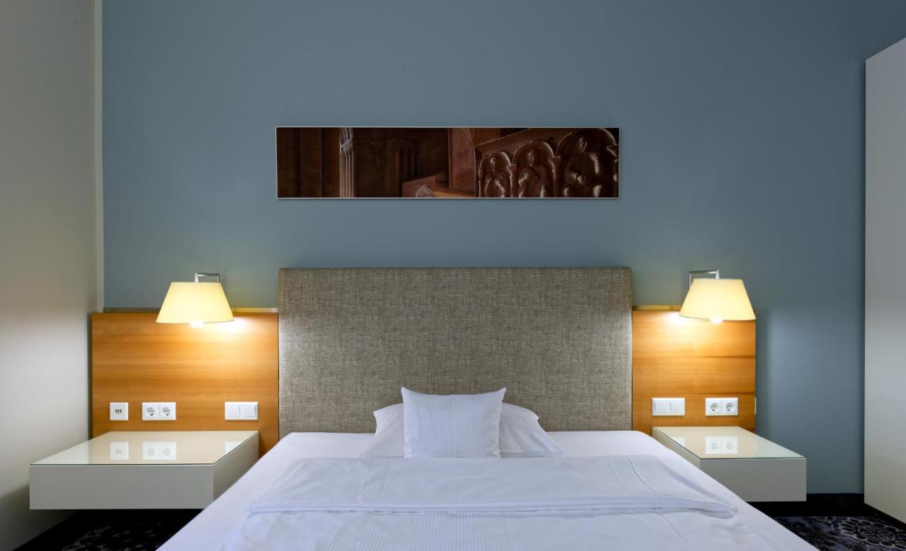 Hotel Am Kloster 4*